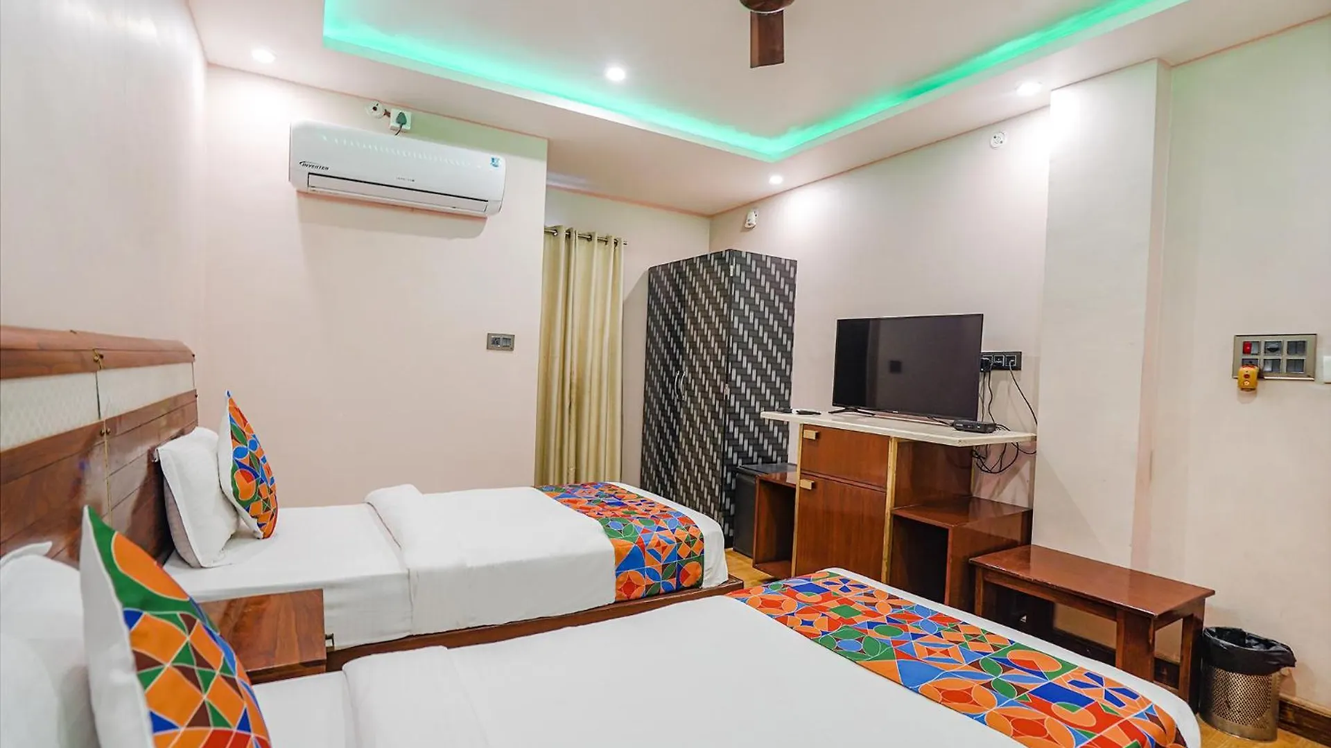 *** Szálloda Fabhotel Prime Stay Inn I Váránaszi India