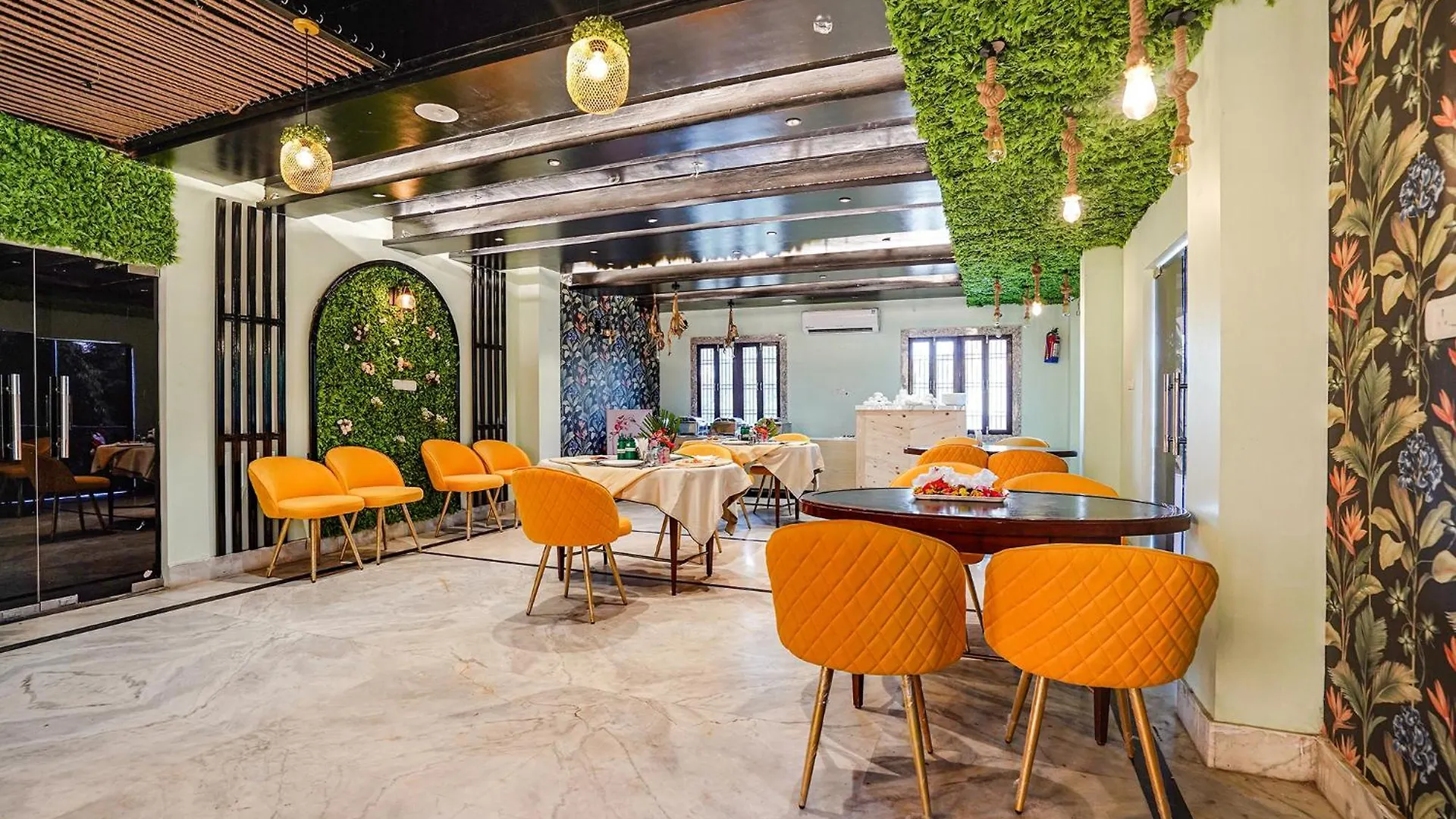 Fabhotel Prime Stay Inn I Váránaszi Szálloda